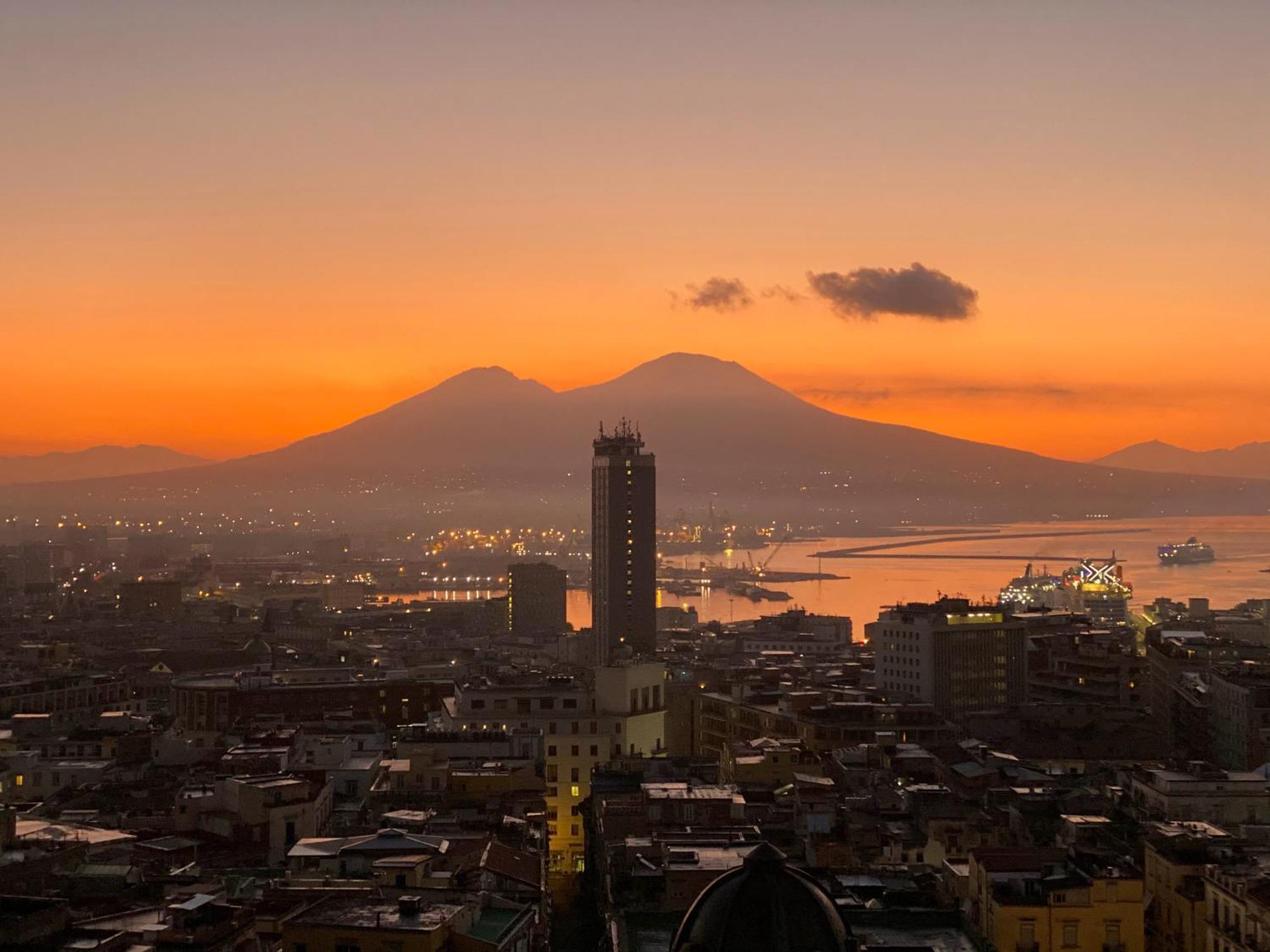 Il Sole Di Montesanto Acomodação com café da manhã Nápoles Exterior foto